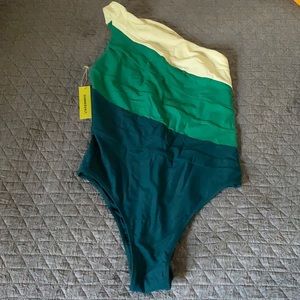 Summersalt one piece swimsuit-size 8